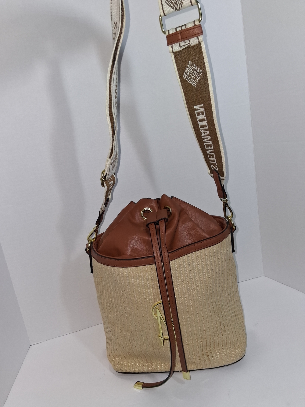 Steve Madden Bmayor Tan & Beige Hobo Bucket Crossbody - Picture 2 of 10